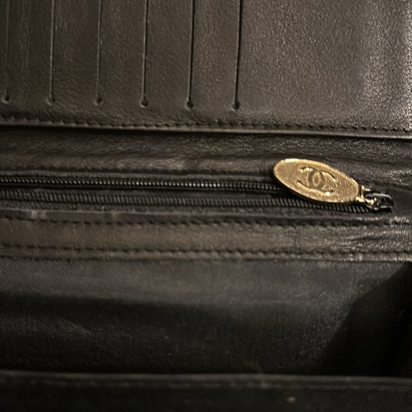 Timeless Vintage Chanel large wallet - Picture 4 of 8